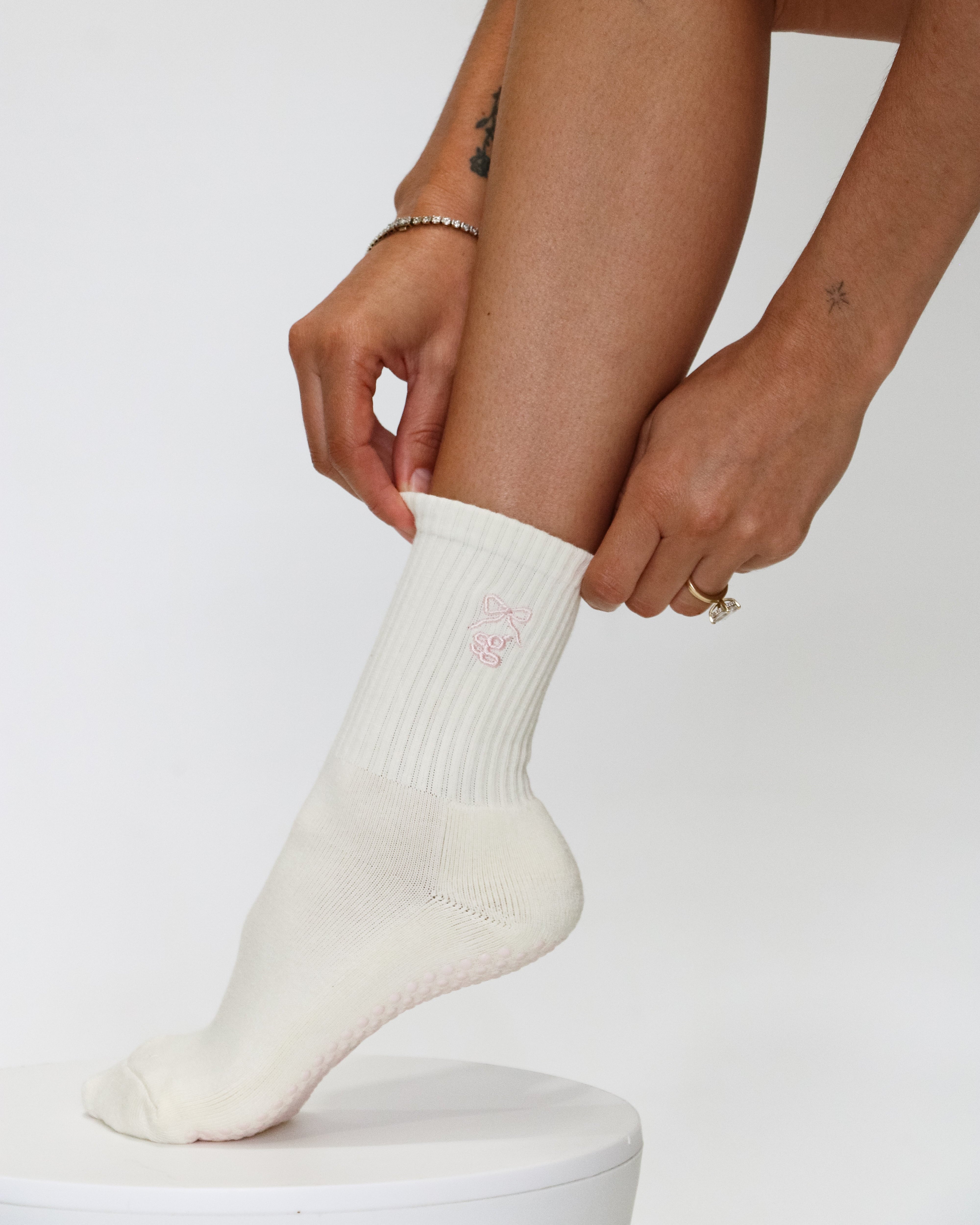 CLASSIC CREW - BUBBLEGUM BOW